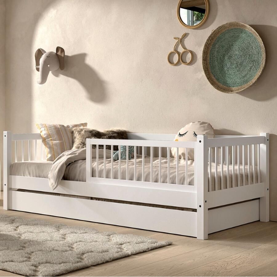 Vipack EMOB Kajuitbed Forrest 90x200 cm met bedhekje en bedlade wit beukenhout Kinderbedden met uitvalbeveiliging Wit Hout Kinderbedden met uitvalbeveiliging Eenpersoons Kajuitbed Op voorraad