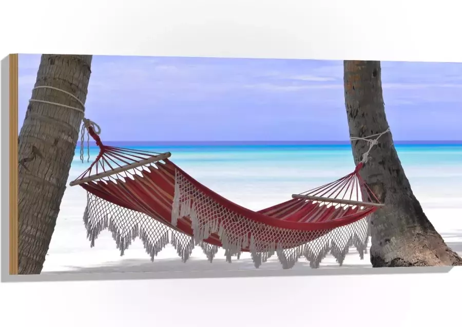 WallClassics Hout Rode Ibiza Hangmat op Tropisch Strand 100x50 cm 9 mm dik Foto op Hout (Met Ophangsysteem)