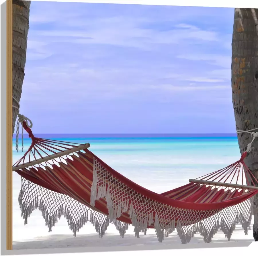 WallClassics Hout Rode Ibiza Hangmat op Tropisch Strand 80x80 cm 9 mm dik Foto op Hout (Met Ophangsysteem)