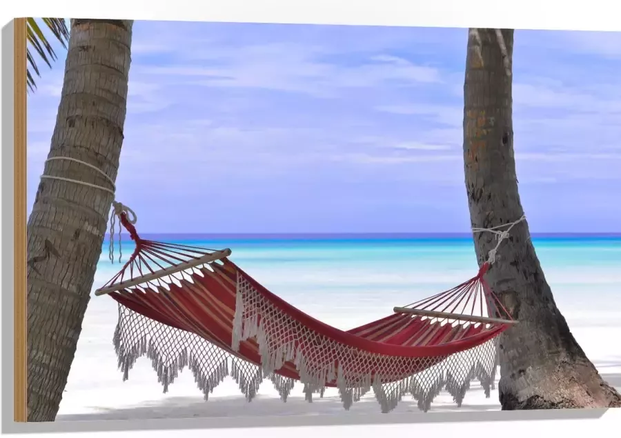 WallClassics Hout Rode Ibiza Hangmat op Tropisch Strand 90x60 cm 9 mm dik Foto op Hout (Met Ophangsysteem)