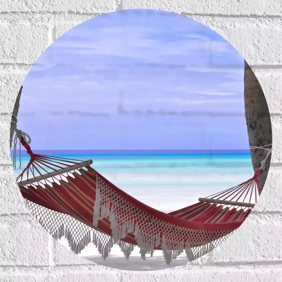 WallClassics Muursticker Cirkel Rode Ibiza Hangmat op Tropisch Strand 40x40 cm Foto op Muursticker