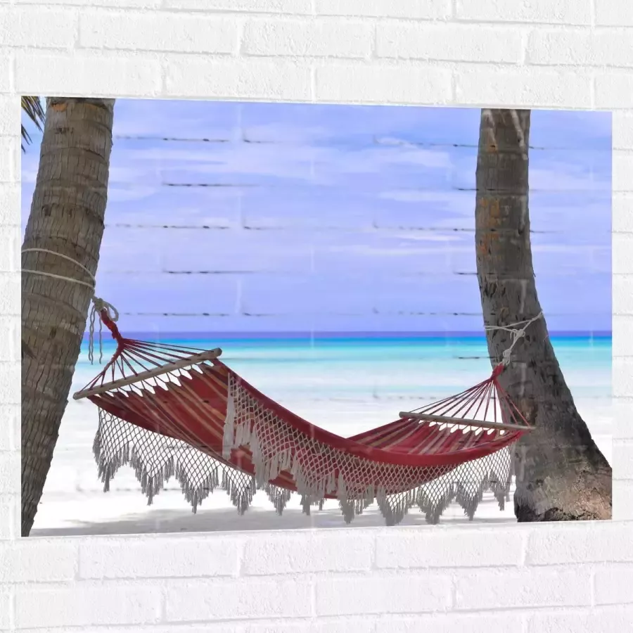 WallClassics Muursticker Rode Ibiza Hangmat op Tropisch Strand 100x75 cm Foto op Muursticker