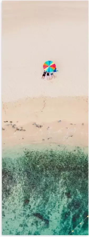 WallClassics Poster Glanzend – Parasol op het Strand 20x60 cm Foto op Posterpapier met Glanzende Afwerking