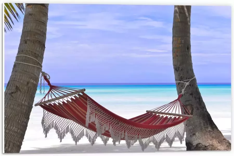 WallClassics PVC Schuimplaat- Rode Ibiza Hangmat op Tropisch Strand 60x40 cm Foto op PVC Schuimplaat