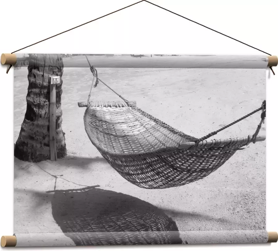 WallClassics Textielposter Hangmat op een Tropisch Strand Zwart Wit 60x40 cm Foto op Textiel