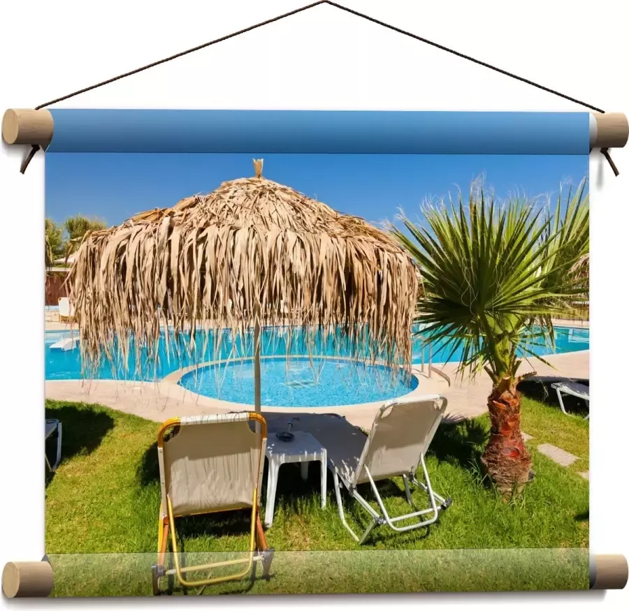 WallClassics Textielposter Parasol van Riet bij het Zwembad 40x30 cm Foto op Textiel