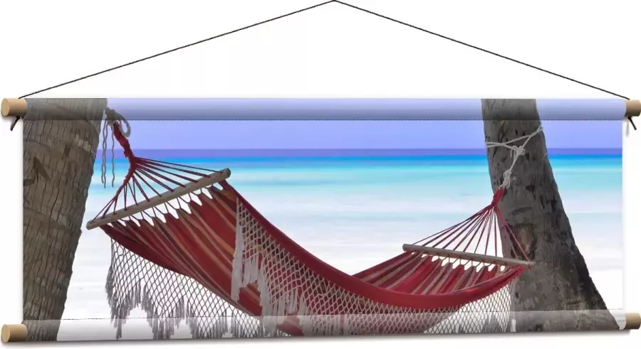 WallClassics Textielposter Rode Ibiza Hangmat op Tropisch Strand 90x30 cm Foto op Textiel
