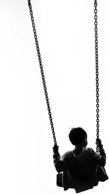 WANDKRAFT Schilderij schommelen Collectie Moves Dibond wit 70x118cm - Foto 4