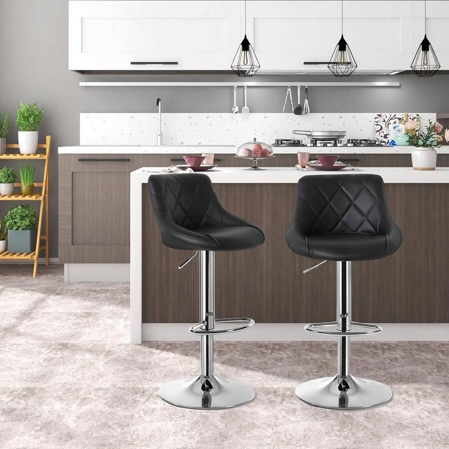 Warraich -Zwarte Barkruk: Traploos Verstelbaar in Hoogte met een Luxueuze Kunstleren Zitting en een Glanzend Verchroomd Stalen Onderstel