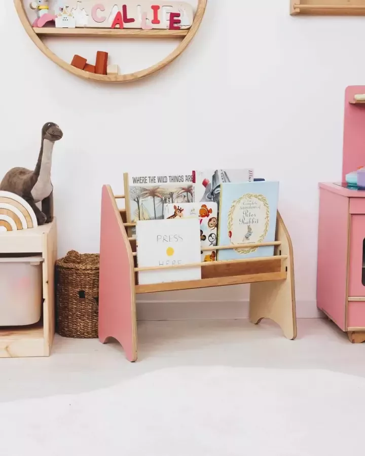 WFL houten kinderboekenrek Roze en Naturel hout 61.9 x 53 8 cm Montessori boekenkast voor kinderen kinderboeken- speelgoedrek kinderkamerkast bookcase opbergrek