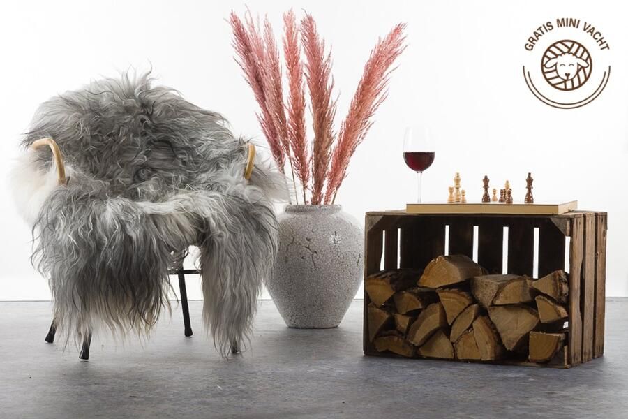 Wildlife Design Grijs zwarte schapenvacht Langharige grijze meerkleurige schaapsvacht IJslands decoratief schapenvel Decoratie langharige vacht stoel bank deco