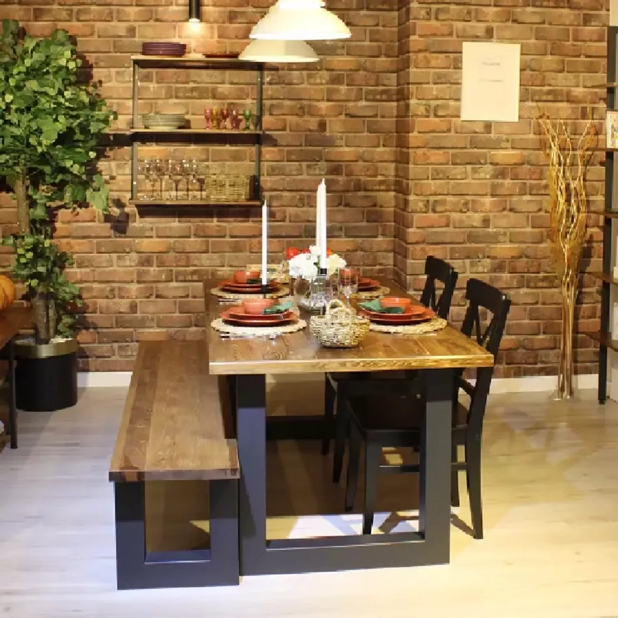 Wood & metal designs Eetttafel met metalen poten en massief hout