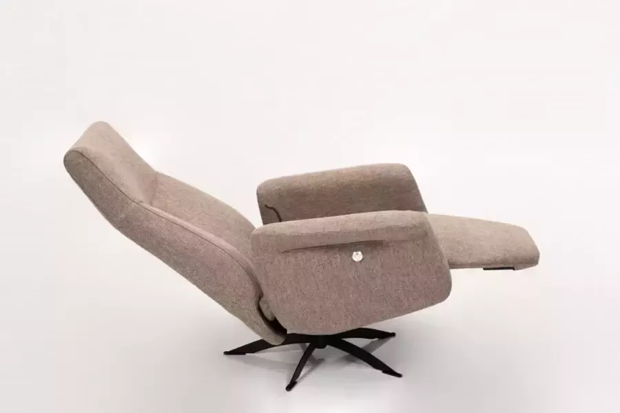 Woonexpress Relaxfauteuil Dirksland Bruin Stof Bruin 109x74x75cm (hxbxd)
