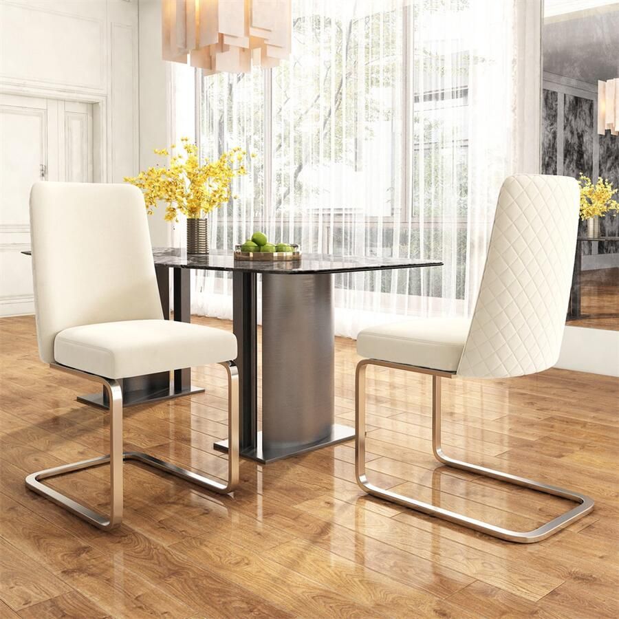 YEHTOKHOME Fluwelen Eetkamerstoelen Set van 2 Rugleuning met diamantvormig gaasontwerp Glanzende zilverkleurige metalen poten en antislipvoetjes Eenvoudige en elegante stoelen Beige