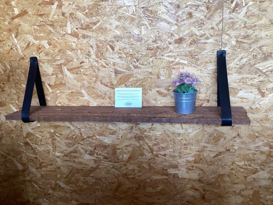 Zaagfabriek houten vuren wandplank- keukenplank- boekenplank twee zwarte kunstleren vegan plankdragers 4 cm dikte behandeling woca diamond caramel brown 118 x 19 5 x2 cm