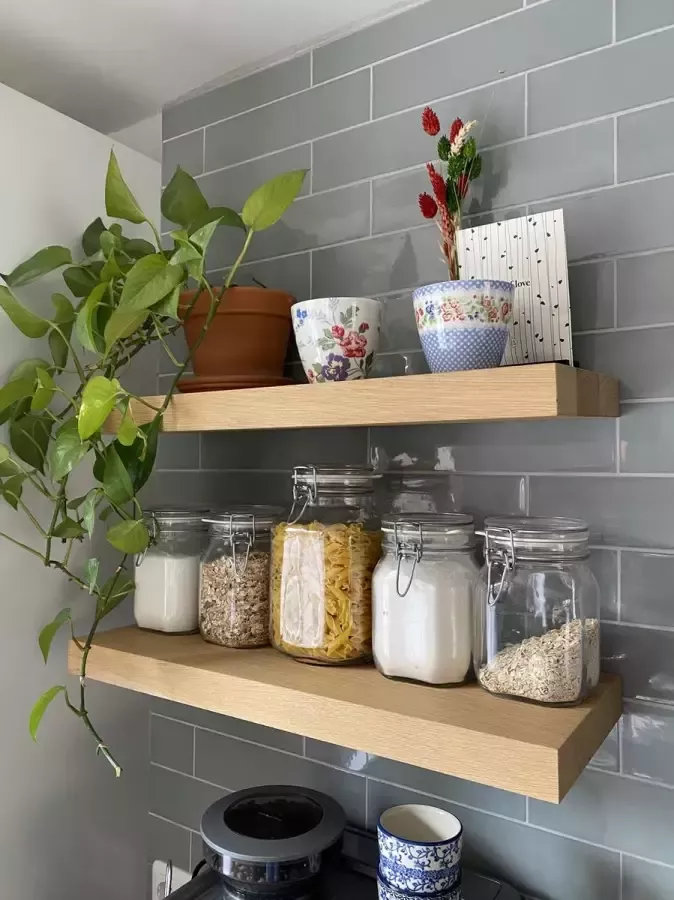 Interieurx Massief Eiken rechte Wandplank Afmeting 70x20x5cm Zwevende Wandplank Blinde Bevestiging Zwevende Ophanging Eikenhout Keuken Plank Boekenplank Plank afwerking hout matte lak- inclusief bevestigingsmateriaal