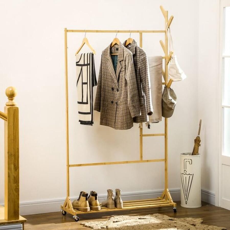 ZAZA Home Kledingrek garderoakroom staat met kledinghaken hangende cirkels plank wasbar met rollen bamboekleding natuur