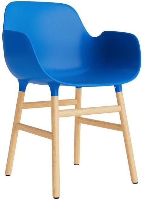 Normann Copenhagen Form Stoel met Armleuning Eiken Bright Blue