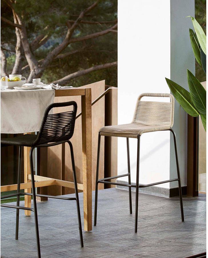 Kave Home Lambton kruk in bruin touw en staal met zwarte afwerking