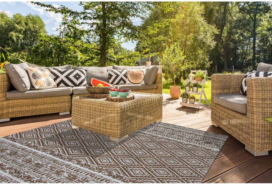 Kayoom Vloerkleed Sunny 110 Bijzonder onderhoudsvriendelijk. Geschikt voor binnen- en buitengebruik.