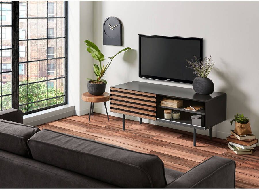 Kave Home Kesia 1-deurs TV-meubel met notenhoutfineer met zwarte lak & zwart staal 120 x 48 5 cm - Foto 2
