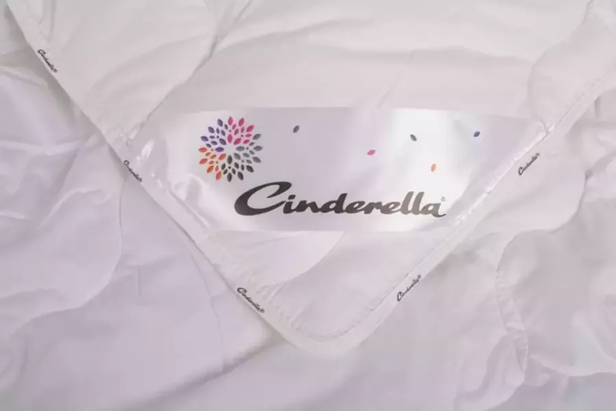 Cinderella Classic Dekbed 4-seizoenen Zomerdekbed & Winterdekbed 2 Persoons 240x220 cm
