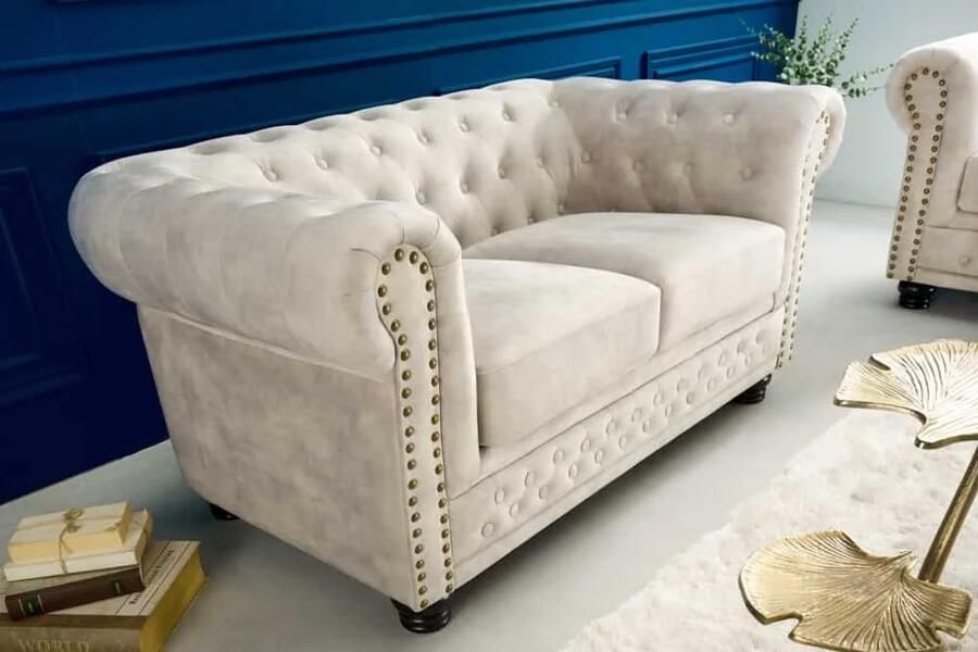 Invicta Interior Chesterfield 2-zits bank 150cm fluweel champagne 2-zits met knoopstiksel en veerkern 42311