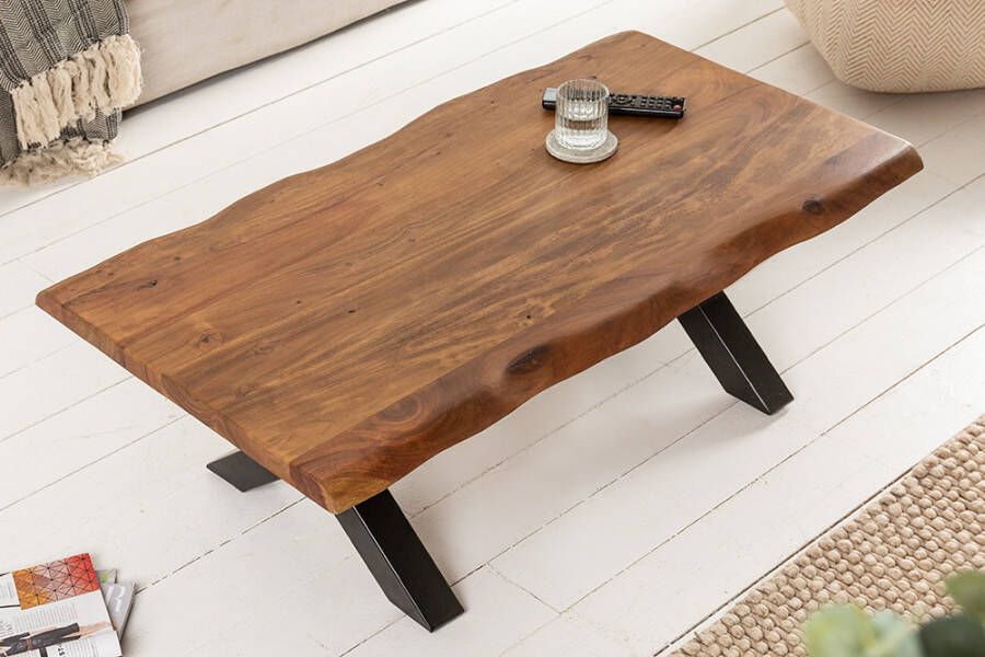 Invicta Interior Massief houten salontafel MAMMUT 110 cm acaciaboomrand honingafwerking 3 5 cm tafelblad 39739