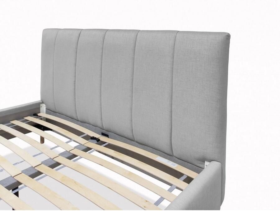 Andas Gestoffeerd bed Muhos met een bekleed hoofdbord incl. lattenbodem