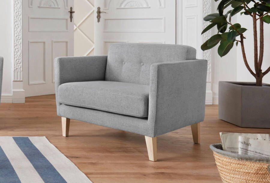 Andas Fauteuil Raadal in scandinavische look met capitonnage design by morten georgsen