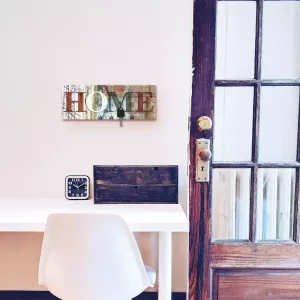 Artland Kapstok Kleurrijk huis in tactvolle kleuren van hout met 4 sleutelhaakjes – sleutelbord sleutelborden sleutelhouder sleutelhanger voor de hal – stijl: modern