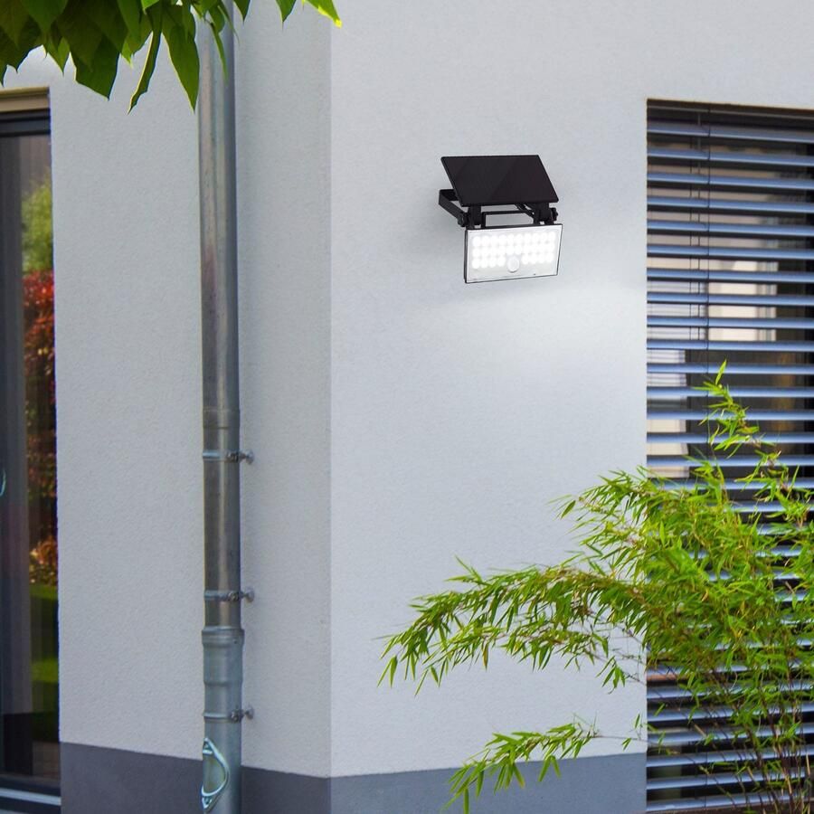 Brilliant Leuchten Led-wandlamp voor buiten Luton Solar 19 cm 1000 lm 4100 K zwenkbaar zwart