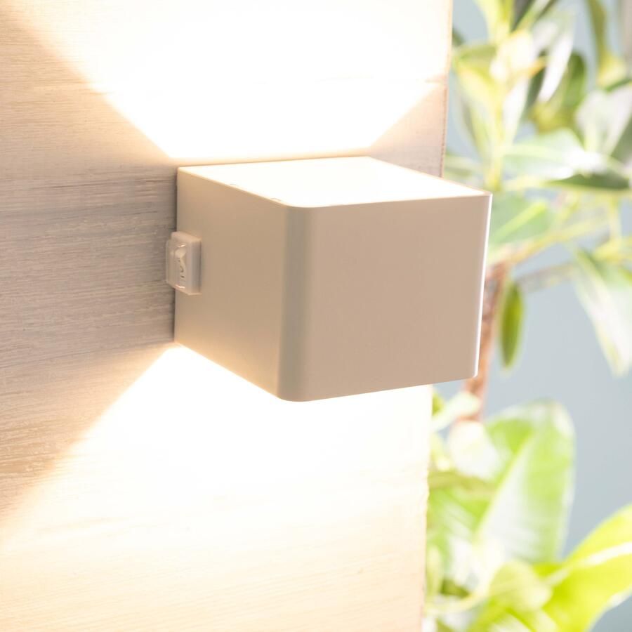 Brilliant Leuchten Wandlamp voor buiten Iseo draagbare acculamp incl. magnetische plaat Accu 300 lm 3000 K USB zwart mobiele buitenlamp wandlamp (1 stuk) - Foto 13