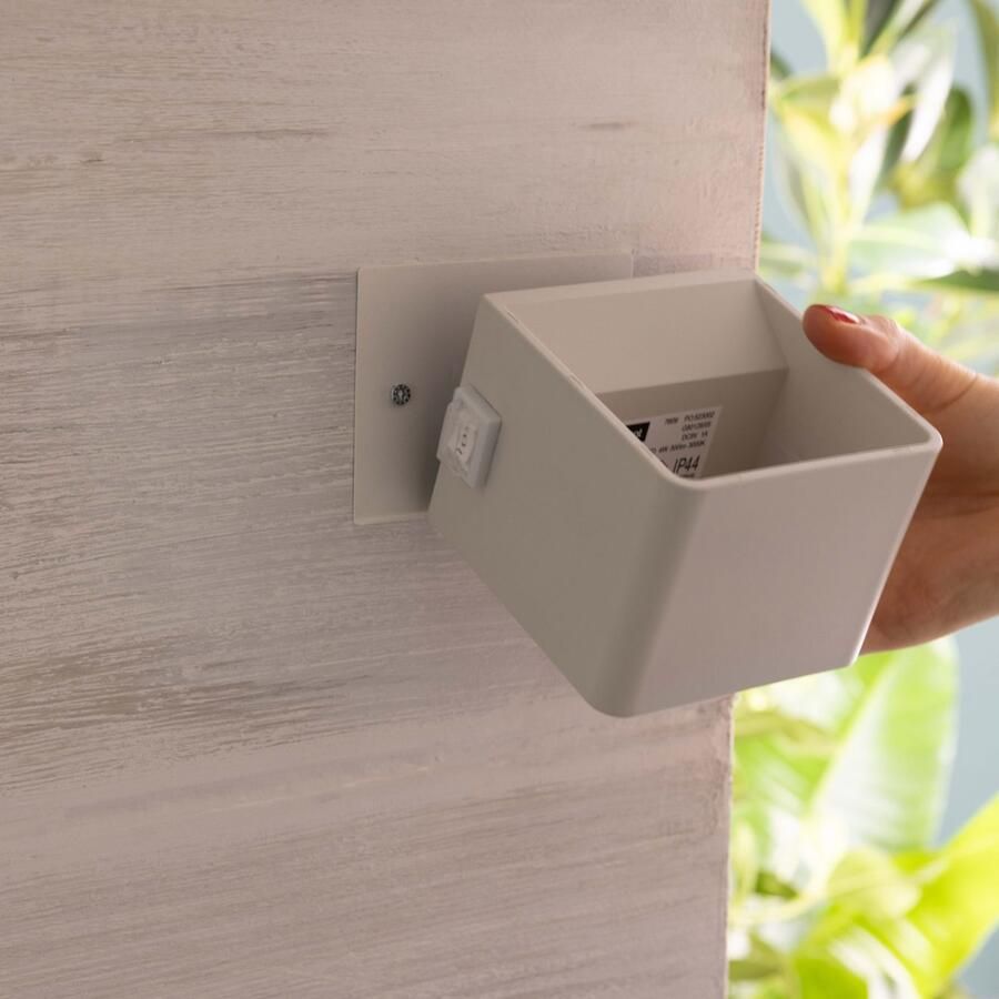 Brilliant Leuchten Wandlamp voor buiten Iseo draagbare acculamp incl. magnetische plaat Accu 300 lm 3000 K USB zwart mobiele buitenlamp wandlamp (1 stuk) - Foto 3