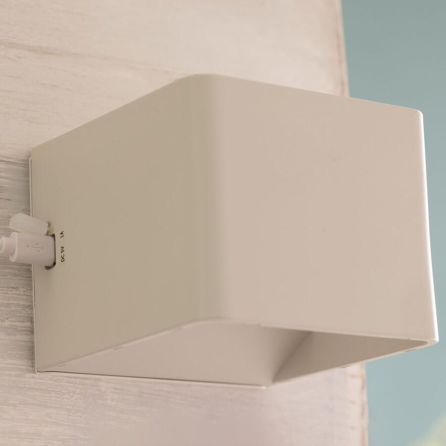 Brilliant Leuchten Wandlamp voor buiten Iseo draagbare acculamp incl. magnetische plaat Accu 300 lm 3000 K USB zwart mobiele buitenlamp wandlamp (1 stuk) - Foto 5