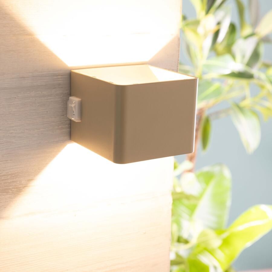 Brilliant Leuchten Wandlamp voor buiten Iseo draagbare acculamp incl. magnetische plaat Accu 300 lm 3000 K USB zwart mobiele buitenlamp wandlamp (1 stuk) - Foto 13