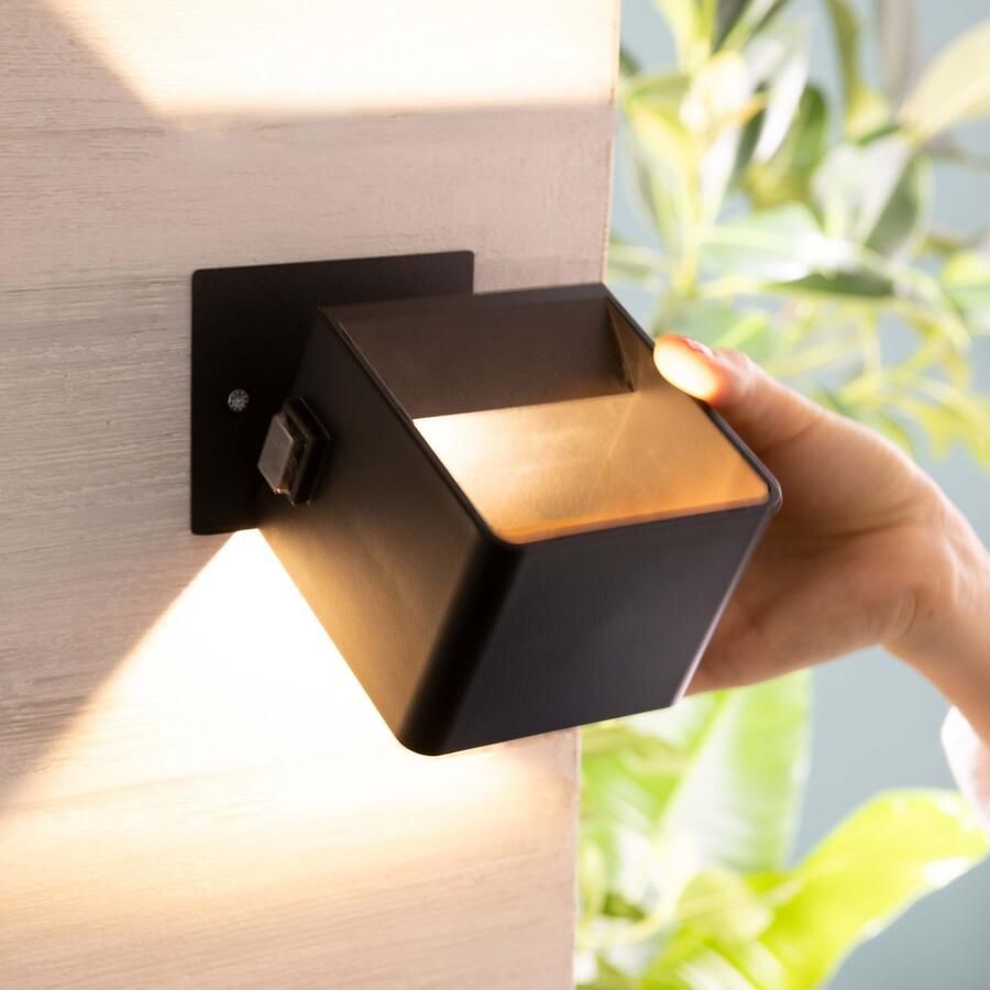 Brilliant Leuchten Wandlamp voor buiten Iseo draagbare acculamp incl. magnetische plaat Accu 300 lm 3000 K USB zwart mobiele buitenlamp wandlamp (1 stuk) - Foto 3