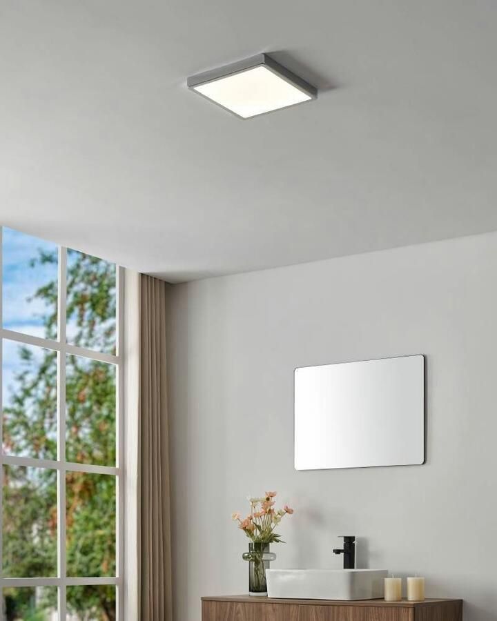 EGLO Plafondlamp FUEVA 5 Plafondlamp IP44 lage opbouwhoogte 20 Watt Vierkant L x B 28 5 cm LED opbouwlamp bad-plafondlamp IP44 (1 stuk) - Foto 2