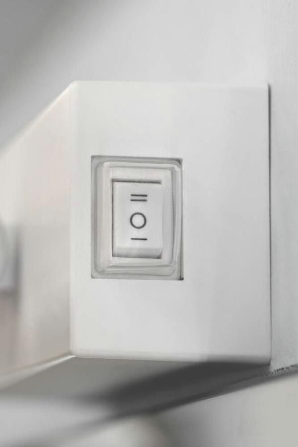 EGLO Spiegellamp VERDELLO Spiegellampe Kunststoff IP44 Wandlampe Badezimmerlampe Wandlamp van kunststof in wit en chroom badkamer spiegel lamp IP44 (1 stuk) - Foto 2