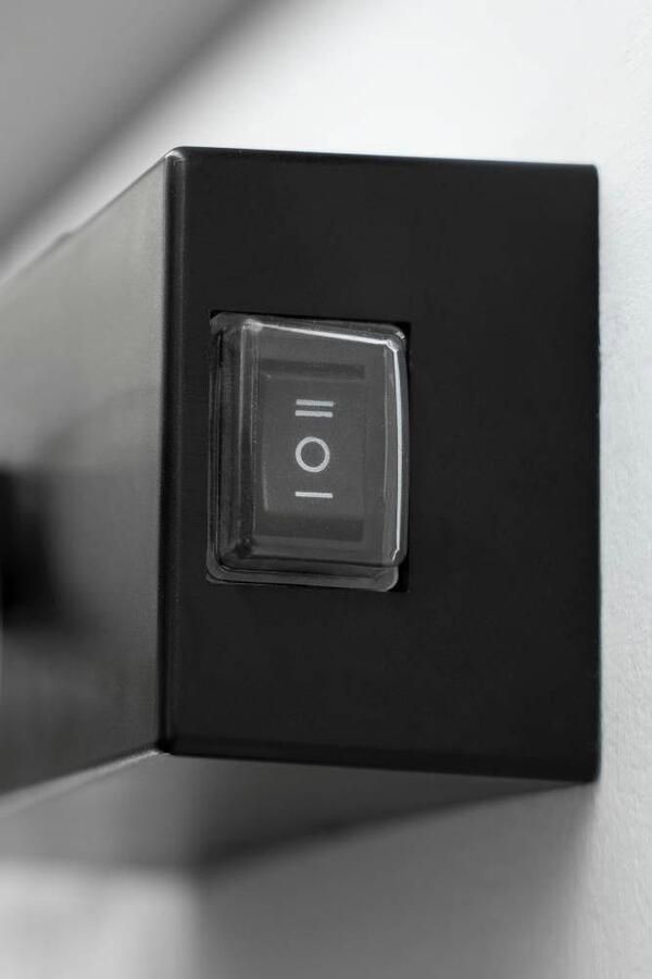 EGLO Spiegellamp VERDELLO Spiegellampe Kunststoff IP44 Wandlampe Badezimmerlampe Wandlamp van kunststof in zwart wit en messing badkamerlamp IP44 (1 stuk) - Foto 2