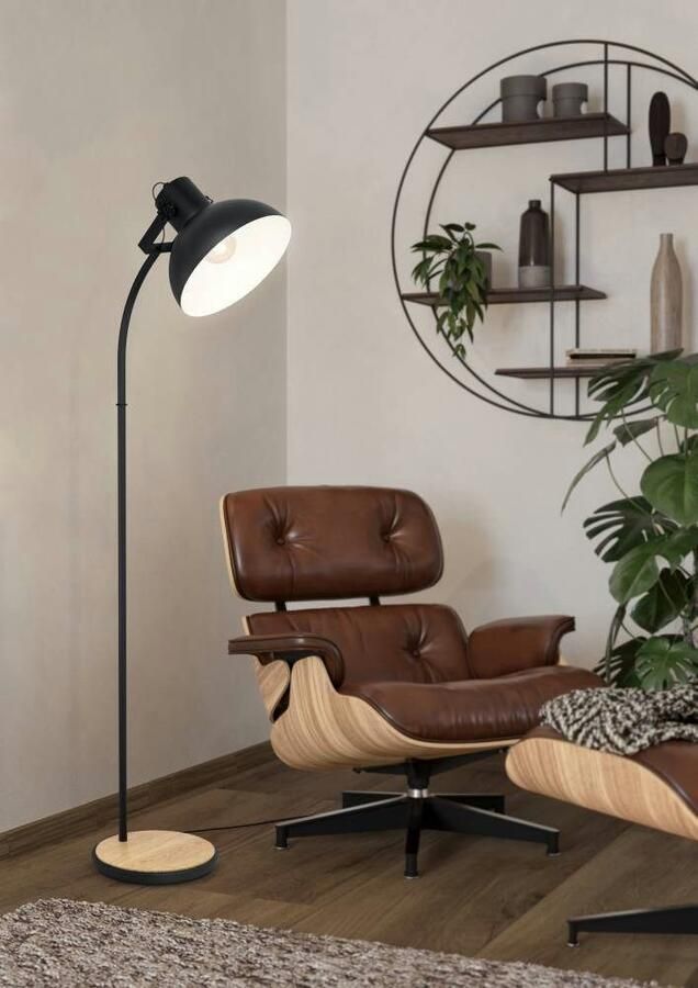 EGLO Staande lamp LUBENHAM Stehlampe Vintage Stahl und Holz IP20 E27 Wohnzimmerlampe Vintage vloerlamp fitting E27 FSC gecertificeerd incl. voetknop (1 stuk)