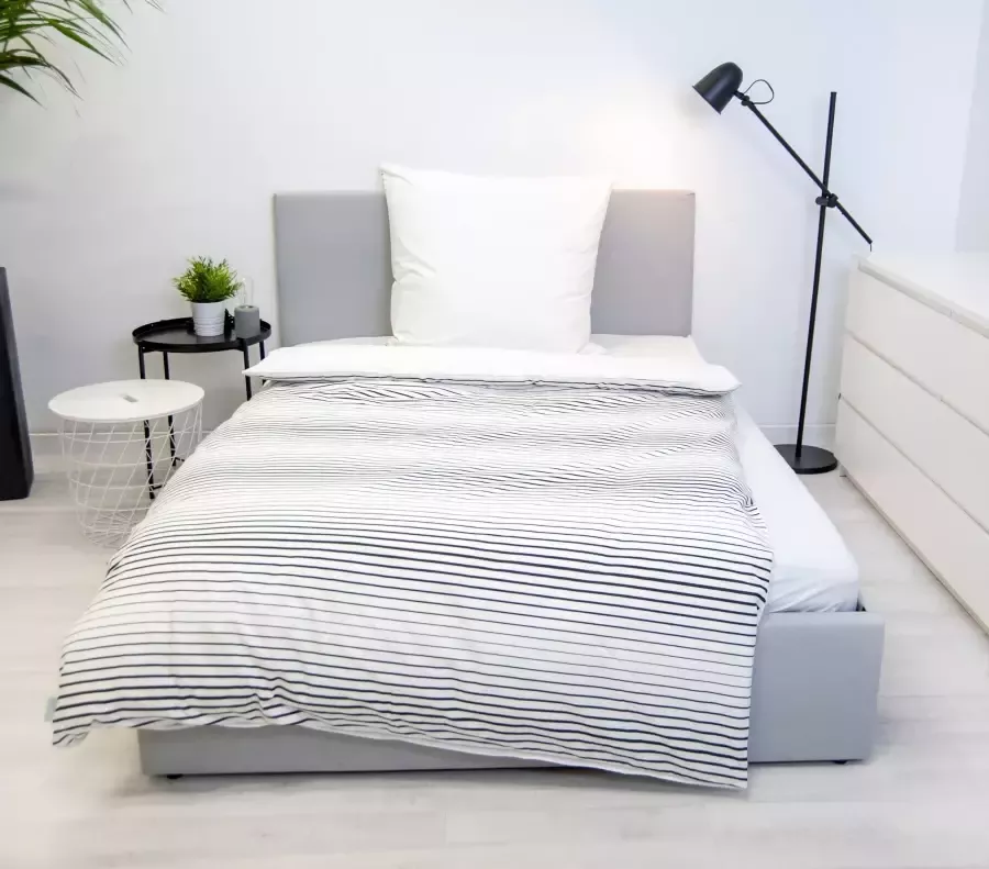 Bench. Tweezijdig te gebruiken overtrekset Bench met belettering - Foto 2