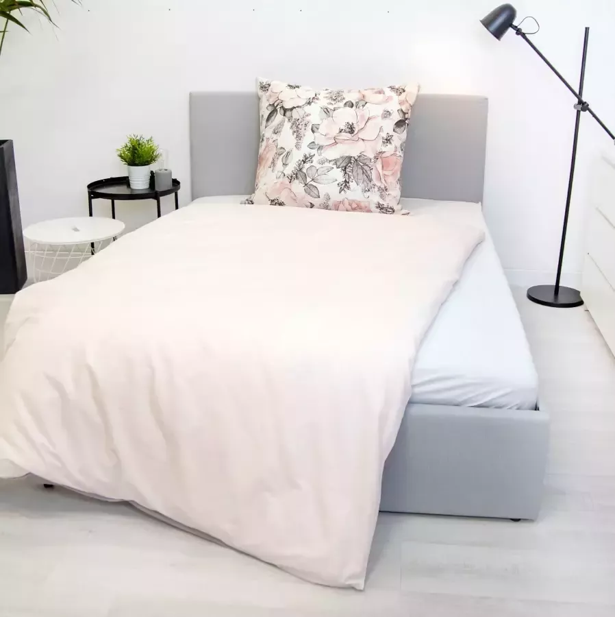 Bench. Tweezijdig te gebruiken overtrekset Bench met belettering