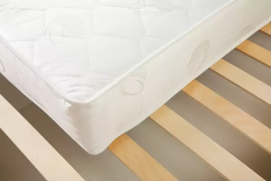Maintal Gestoffeerd bed Mison met of zonder matras bonell- koudschuim- pocketveringskern matras