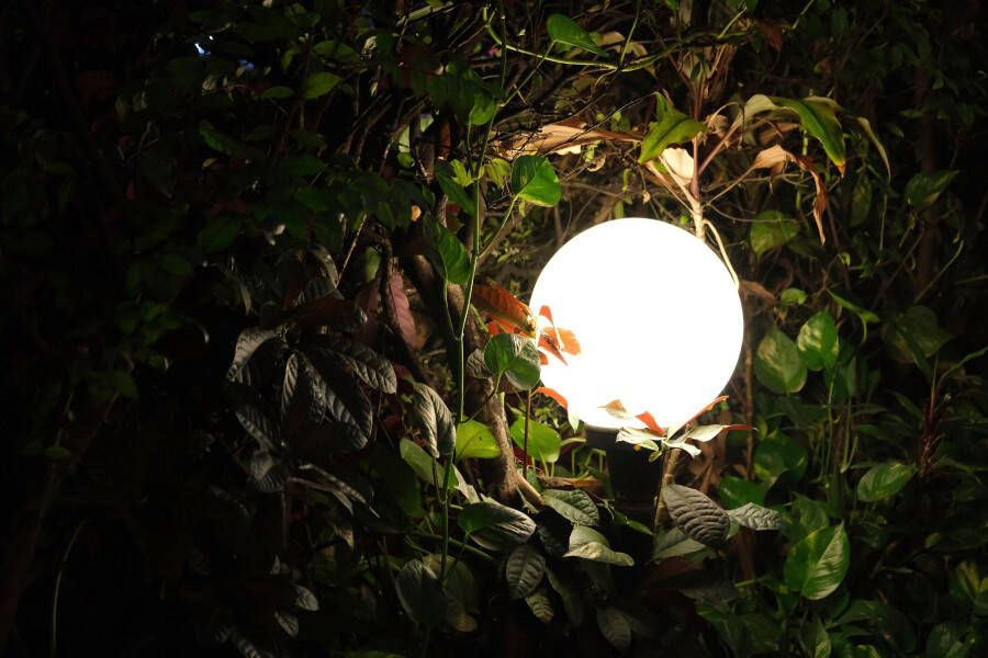 Näve Bollamp BALL Kunststof wit opaal d: 30 cm spit zwart excl. 1 x E27 max. 40 W (1 stuk) - Foto 4