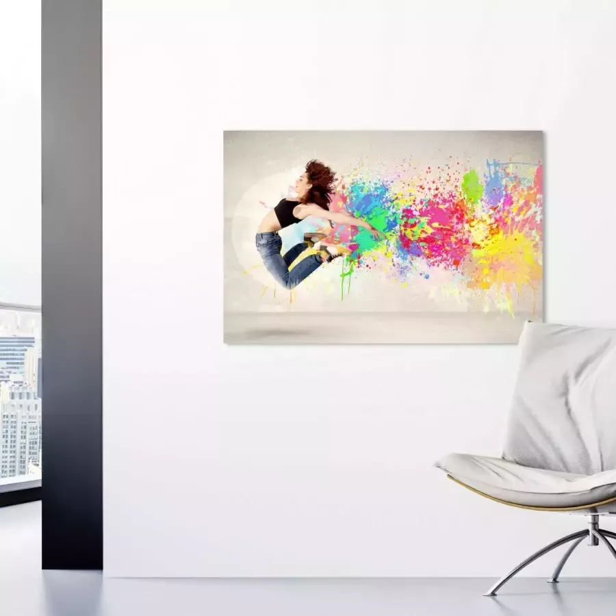 Queence Artprint op acrylglas Springende vrouw - Foto 1