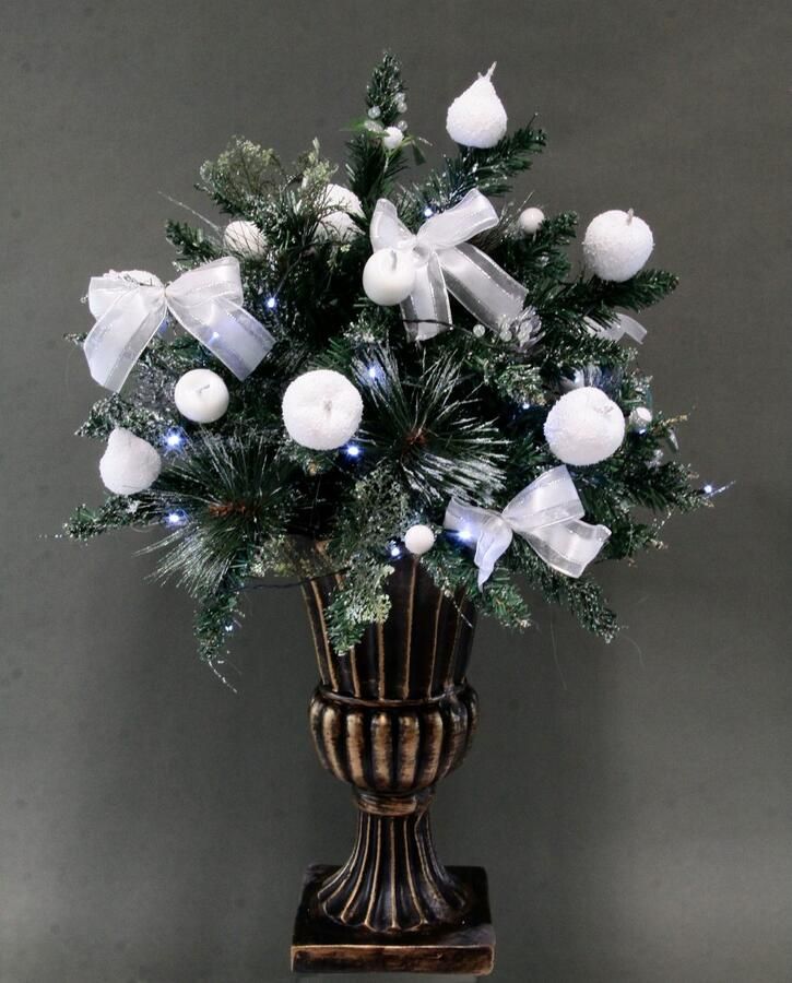 I.GE.A. Winterse kunstplant Kunstmatige kerstboom kerstdecoratie kunstboom besneeuwd met appels bessen en strikken trofee van polyresin 74 cm (1 stuk) - Foto 2