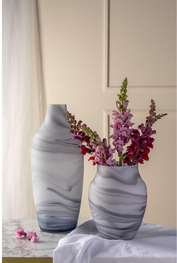 LEONARDO Tafelvaas Decoratieve vaas POESIA in marmerlook van glas handgemaakt hoogte ca. 22 5 cm (1 stuk)