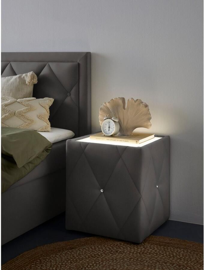 Leonique Nachtkastje Alfie met verlichting en bekleding van fluweel - Foto 4
