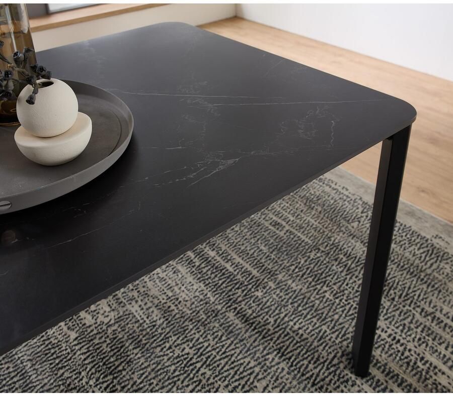 OTTO Stolkom Eettafel Lenni eettafel keramiek zwart gemarmerd BxHxD 180x76x90 cm Keramische oppervlakte zwart gemarmerd metalen frame mat zwart